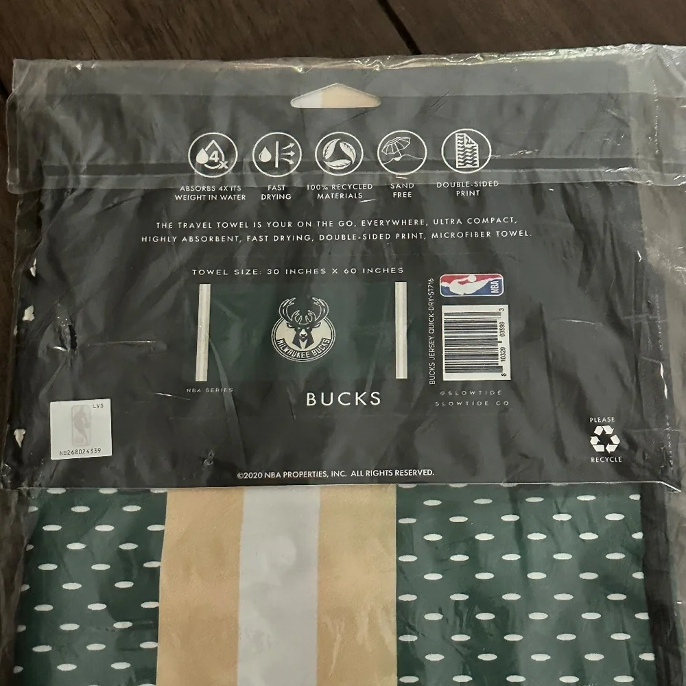 SLOWTIDE NBA Milwaukee Bucks Highly Absorbent Quick Drying Towel 30